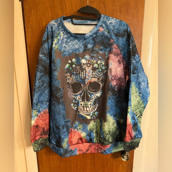 NWOT Plus Size Women’s Long Sleeve Lightweight Halloween Sugar Skull Sweatshirt - Picture 10 of 15